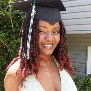 Meet your Posher, Rena